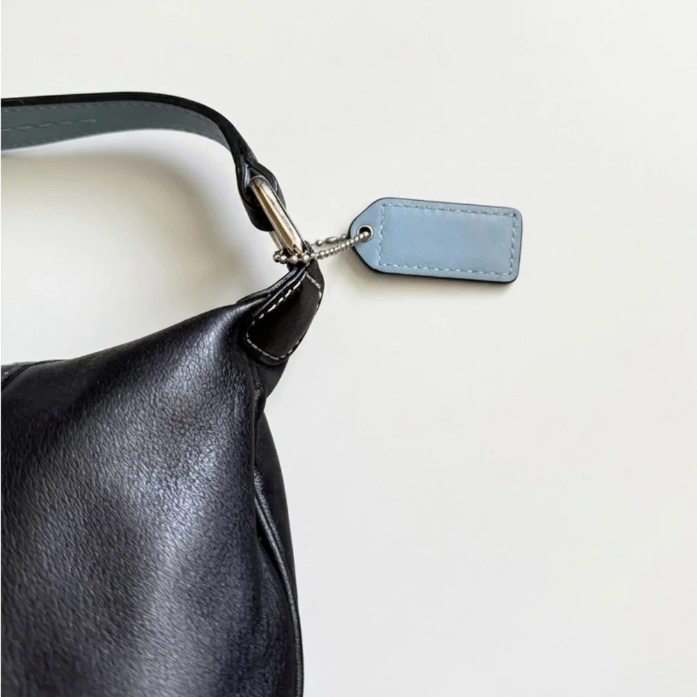 N/A authentic coach